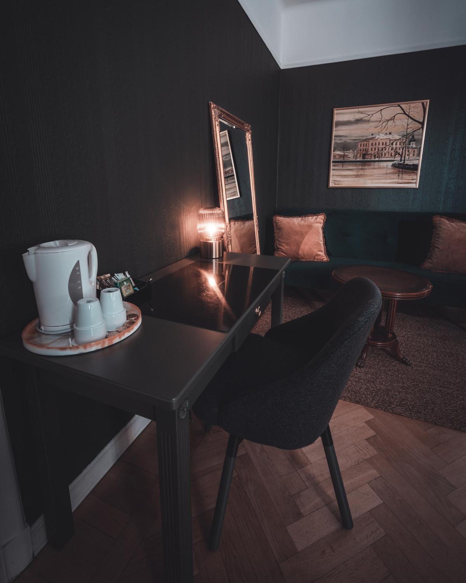 Hotell Hertig Karl Filipstad Exterior foto
